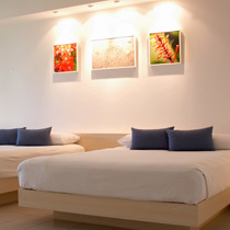 Room4